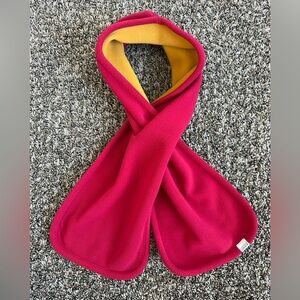 Women’s Sahalie Butter Fleece lightweight scarf